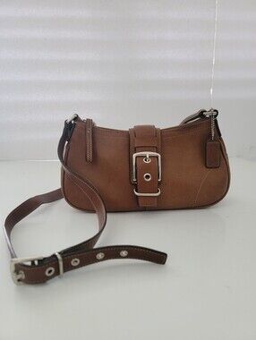 Coach  Buckle Small Leather Purse